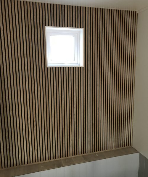 smilevegg montert av havelandbygg